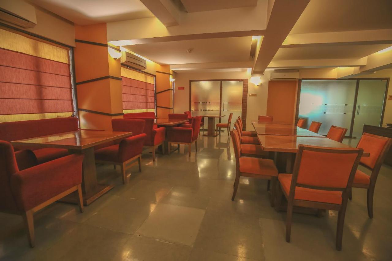 The Gold Haven Hotel Pune Exterior foto